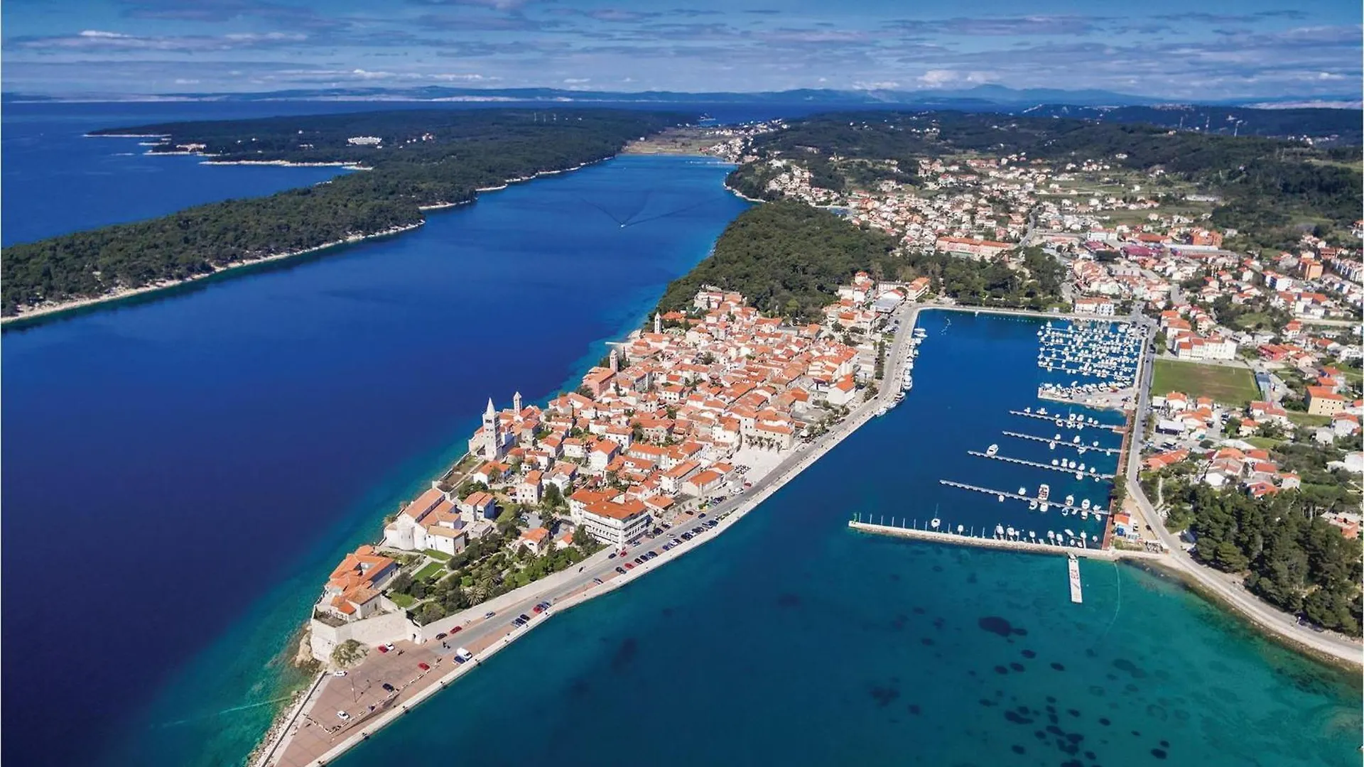Holiday home Beautiful Home In Supetarska Draga With Jacuzzi