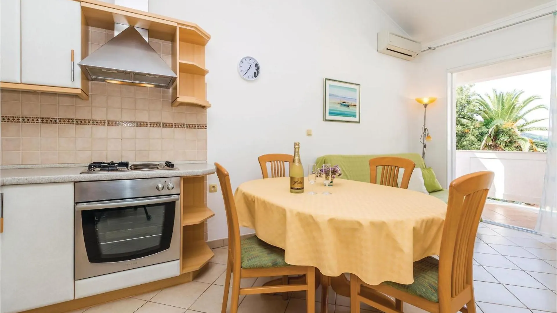 Beautiful Home In Supetarska Draga With Jacuzzi Croatia